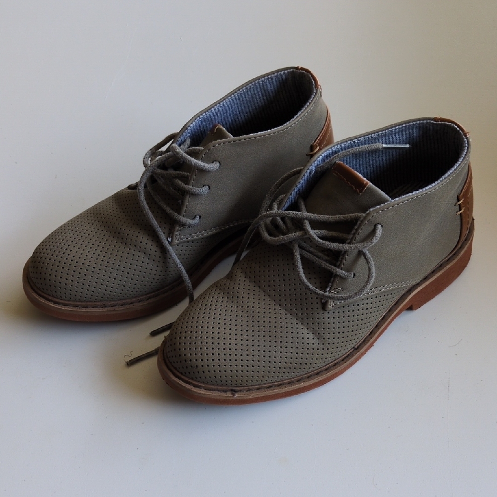 Deer Stags Gray and Brown Dress Shoes Modern Chukka Style